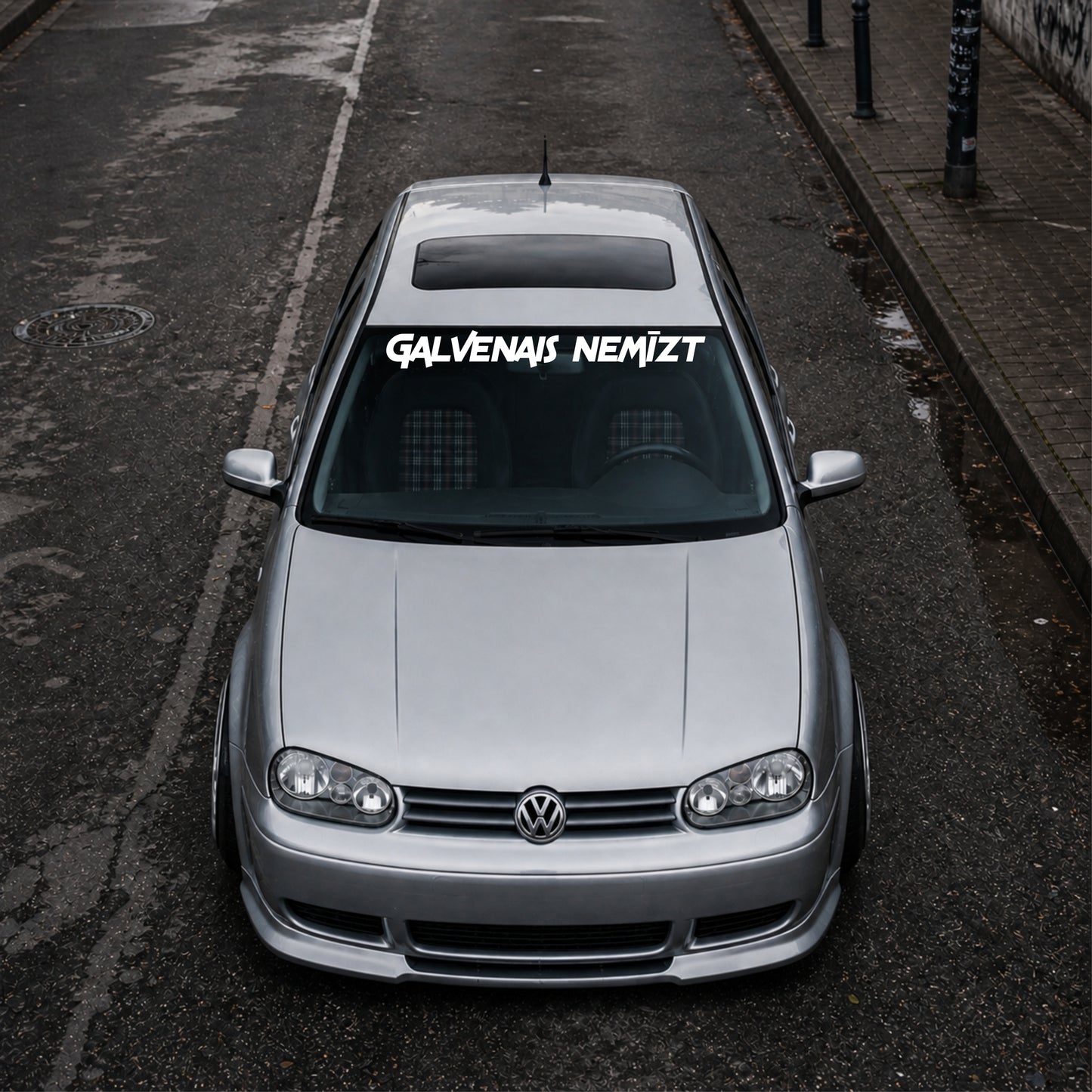 GALVENAIS NEMĪZT - Plotted Vinyl Banner Decal